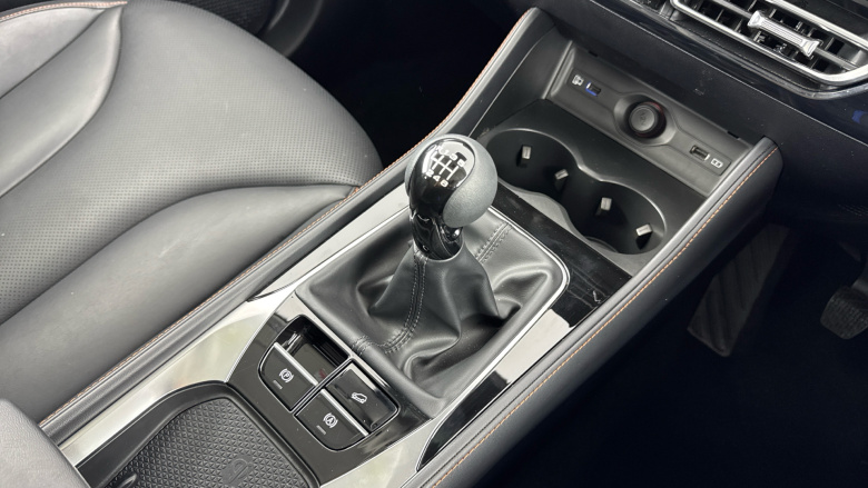 MG HS 1.5 T-GDI Trophy 5dr Petrol Hatchback